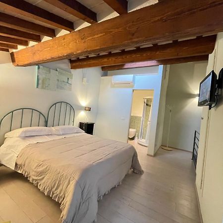 Montepulciano Stazione Guesthouse Via Di Gracciano - Adults Only מראה חיצוני תמונה
